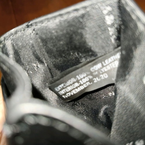 DKNY leather card holder like new, black