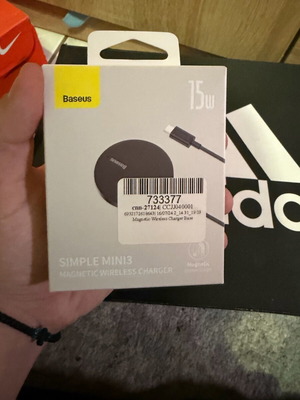 Baseus wireless magsafe charger 15W new