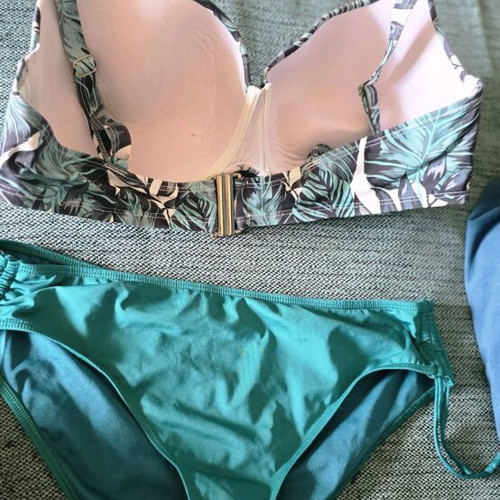 Minerva Bikini Set like new, green tropical leaves, XXL bottom DD top