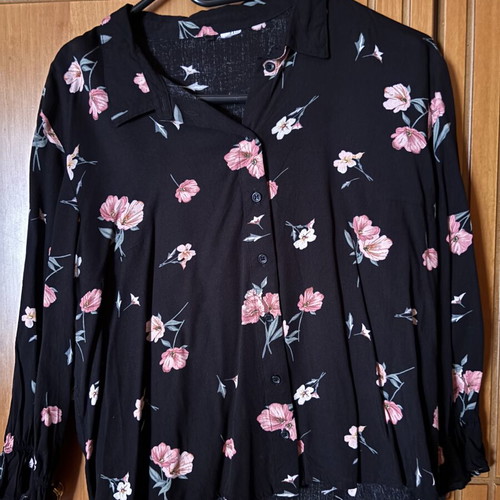 Women's floral shirt used, size L, multicolor