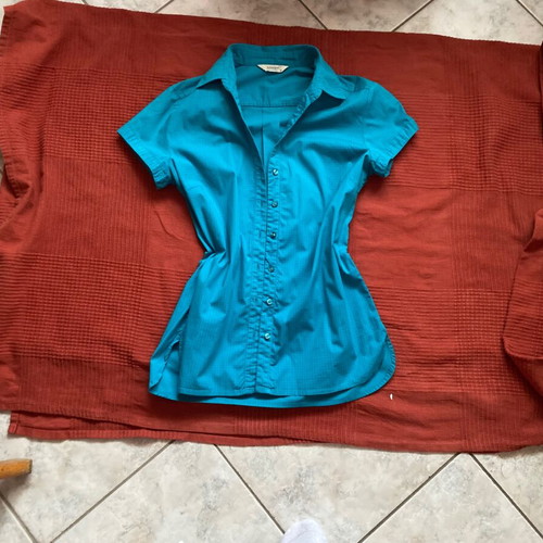 Sarah Lawrence turquoise fitted short-sleeve shirt, women's