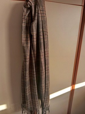 Women's soft scarf H&M like new, unworn