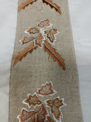 Tablecloth 1.80x1.80 new with 8 napkins, design 4 ecru