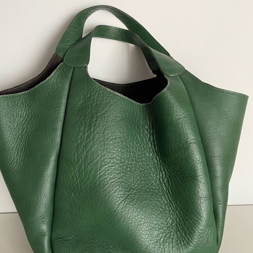 Cruciani leather bag green like new, hand bag made in Italy