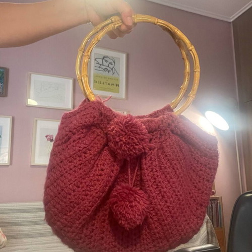 Handmade fuchsia wool shoulder bag new with bamboo handles