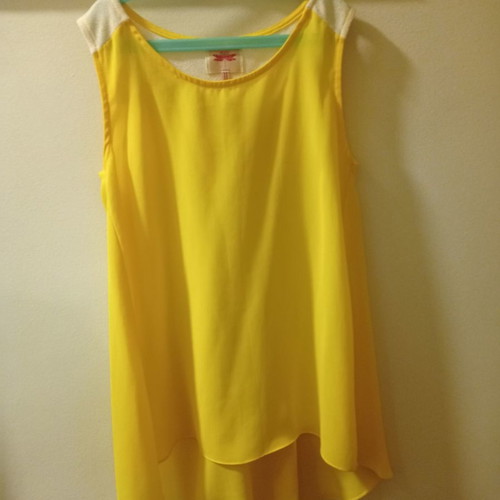 Fly London sleeveless yellow blouse like new size M