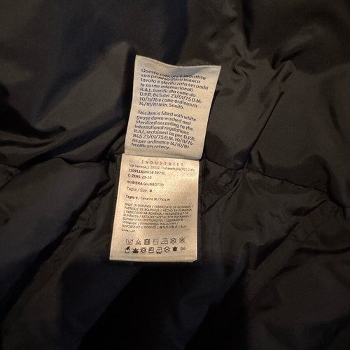 Moncler Nubiera Padded Gillet black, like new, size L