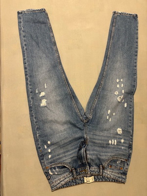 Tally Weijl mom fit jeans size 38 like new with rips blue