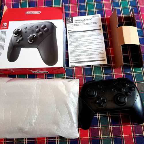 Nintendo Switch Pro χειριστήριο σαν καινούργιο