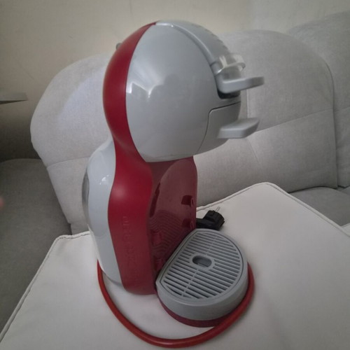 Nescafé Dolce Gusto Mini Me Krups coffee machine used