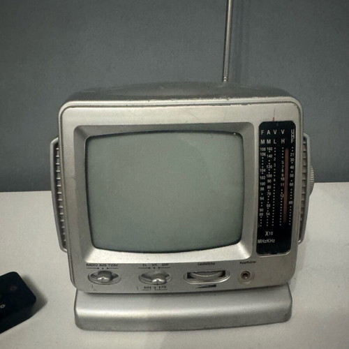 Retro TV used with built-in radio