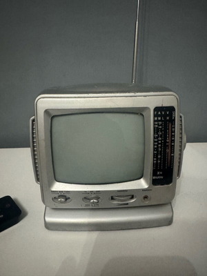 Retro TV used with built-in radio