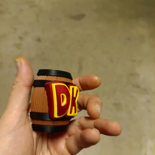 Donkey Kong fridge magnet like new, retro gaming fan art