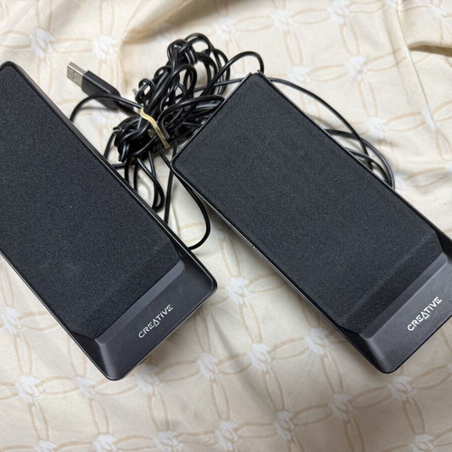 Creative computer speakers used