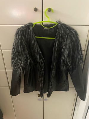 Women's leather jacket with fur black, like new, size XL