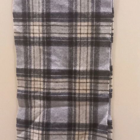 Gant scarf 100% wool like new, blue