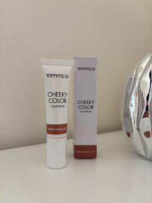 Tommy G Cheeky Color liquid blush like new, shade Warm Chocolate