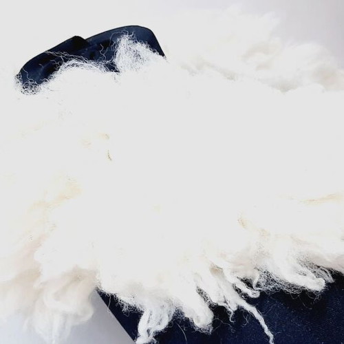 Sheepskin Women's Collar white, like new, 89×14 cm