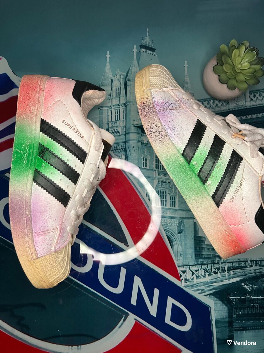 adidas superstar"