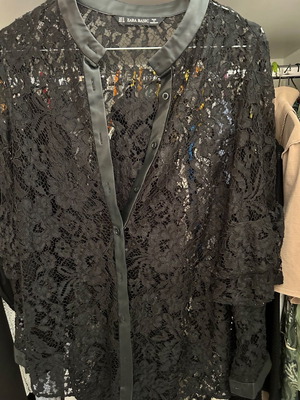 Πουκάμισο Zara μεταχειρισμένο μαύρο δαντελωτό, μέγεθος M
