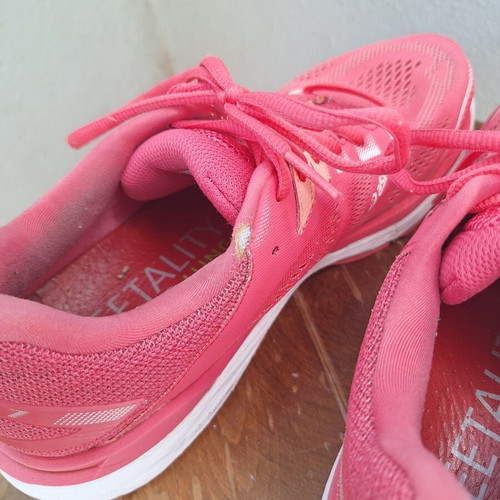 Asics GT-2000 7 running shoes, size 42, pink and white