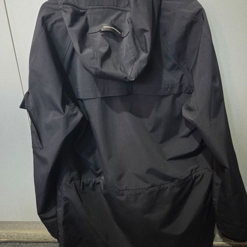 Y3 parka black like new, size M