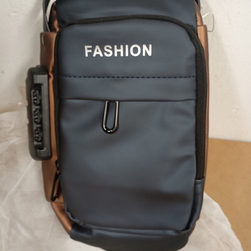 Man's chest bag