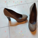 Wall Street pumps taupe leather, size 40