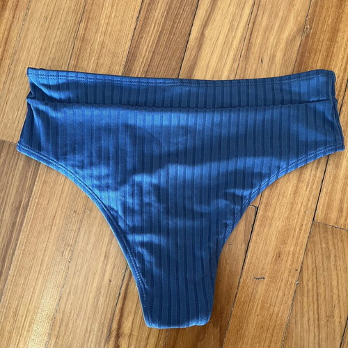 Bikini Shein like new, blue striped
