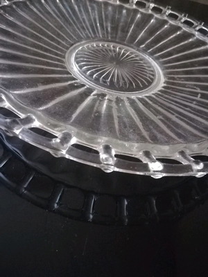 Vintage glass serving platter like new