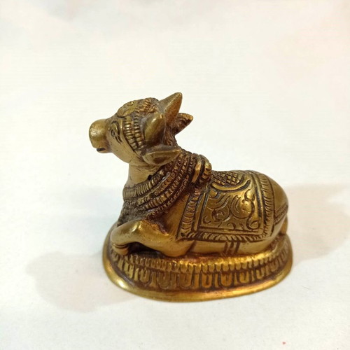 Handmade brass Nandi decoration like new