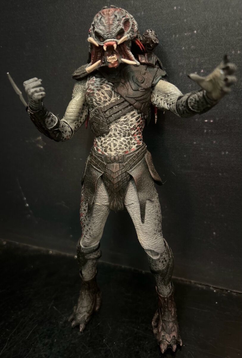 NECA selling Predators Series 2 Berserker Predator