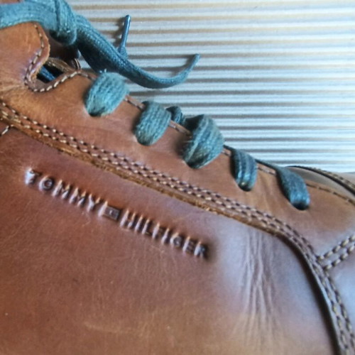 Tommy Hilfiger boots size 43 like new, brown casual leather