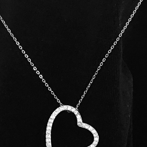 Swarovski heart-shaped pendant used with chain