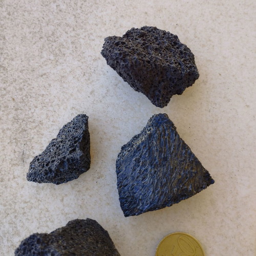 Lava pieces from Hawaii used, in very good condition