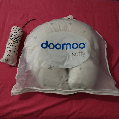 Doomoo Softy nursing pillow used, very soft
