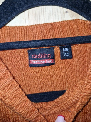 Sweatshirt used size M