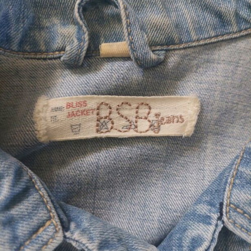 BSB denim jacket size M like new, fitted cut, blue
