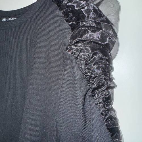 Zara black blouse like new, size S