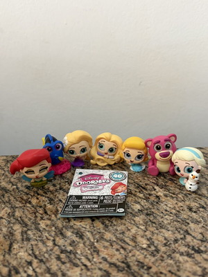 Disney Doorables Remember When series, 7 figures