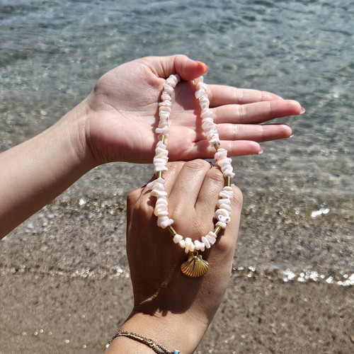 Handmade summer necklace new, pink and gold