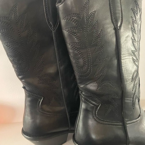 Pull & Bear black western boots like new, size 40