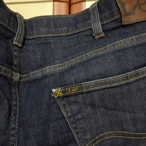 Lee Dark Wash Denim Cutoff Shorts W38 used with Button Fly