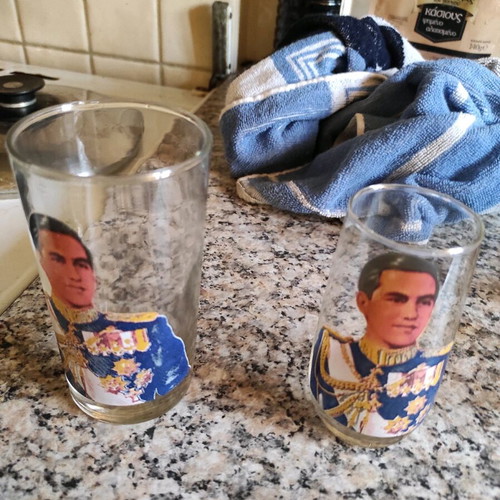Collectible glasses with King Constantine II like new, set of 2