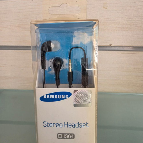 Samsung Stereo Headset EHS64 new with microphone