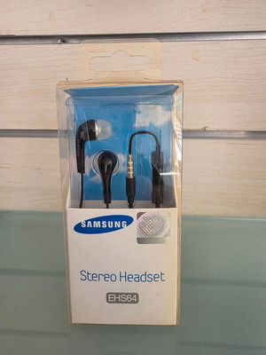 Samsung Stereo Headset EHS64 new with microphone