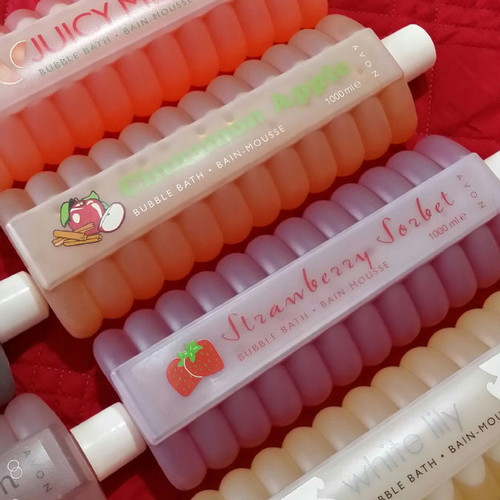 Avon bubble bath new, 1lt, variety of scents