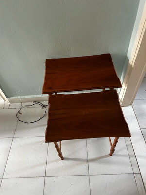 Wooden coffee table set used