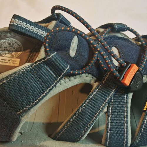 Keen Kanyon Men's Sandals like new, EU size 44, gray and blue