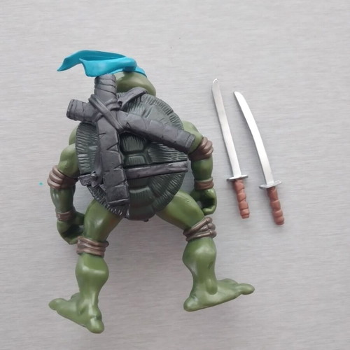 Leonardo Teenage Mutant Ninja Turtles 2002 action figure used